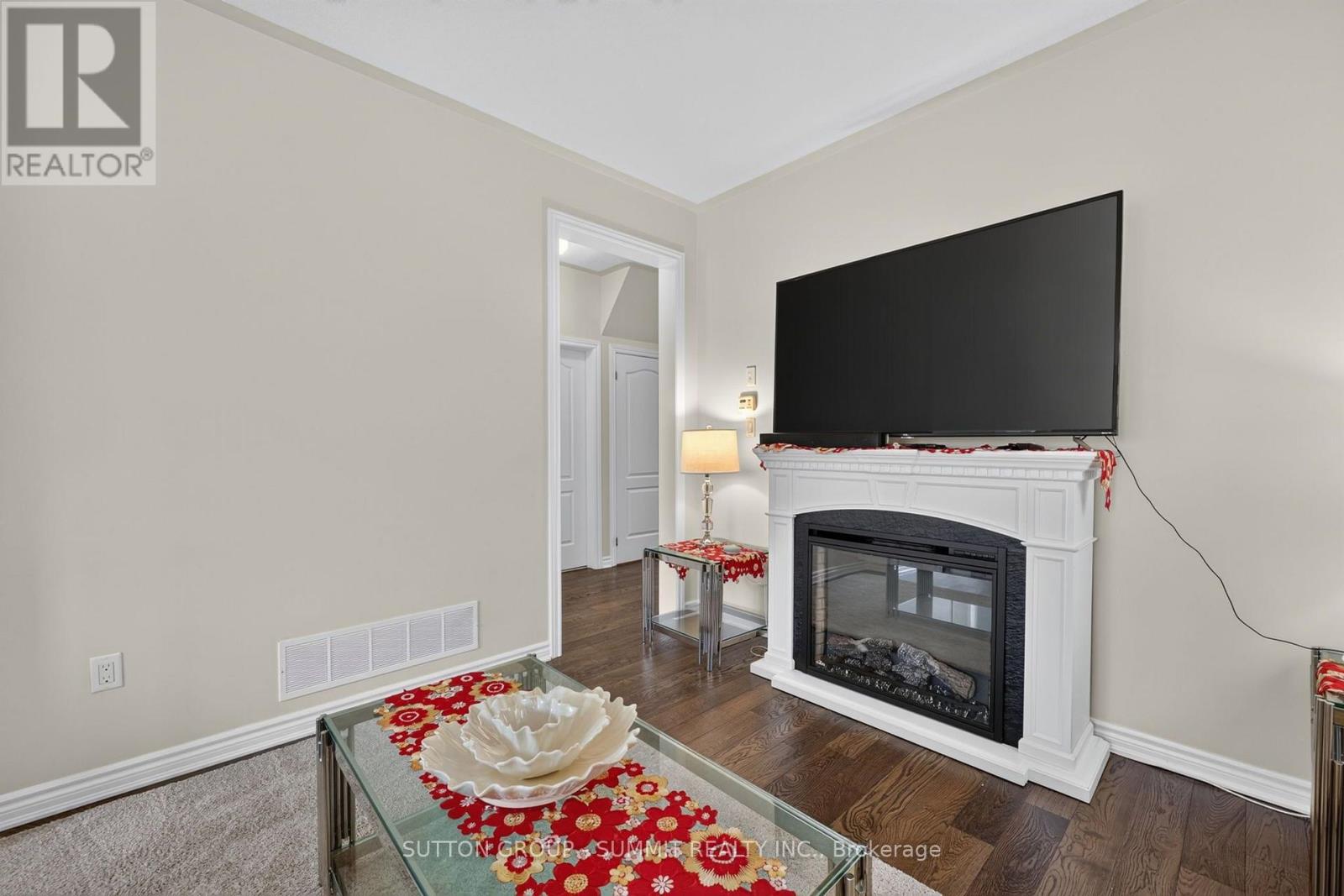 19 Jardine Street Property Photo 13