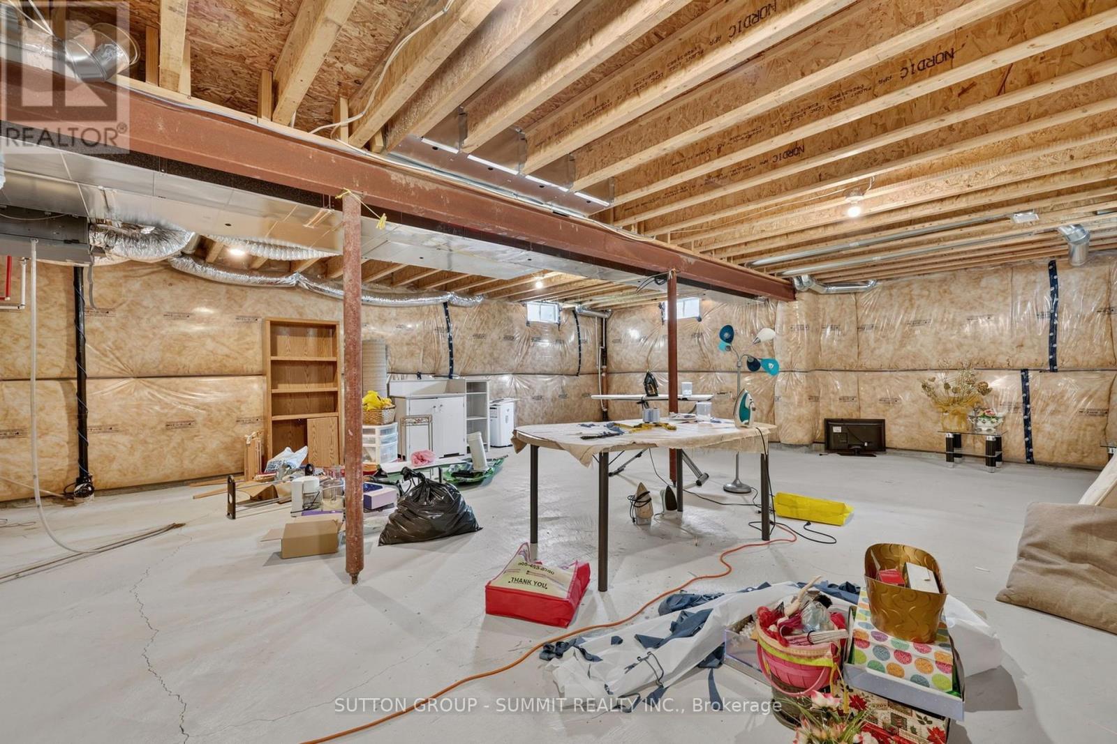19 Jardine Street Property Photo 42