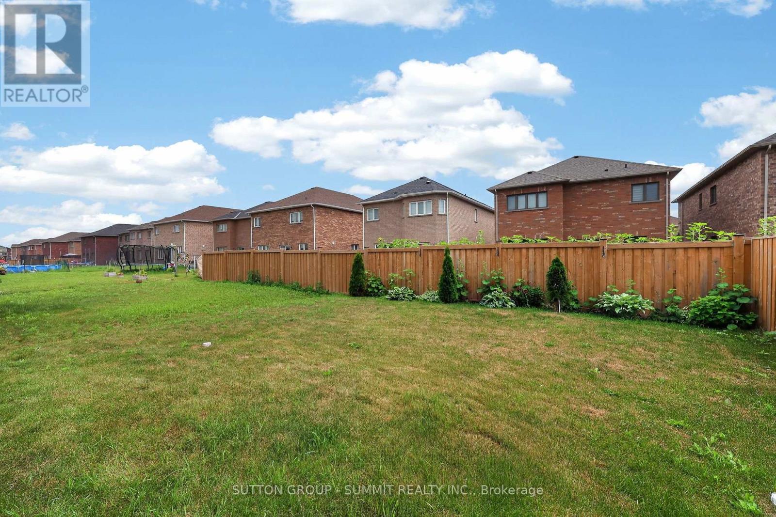 19 Jardine Street Property Photo 43
