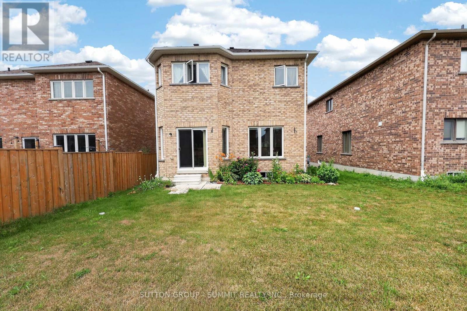 19 Jardine Street Property Photo 47