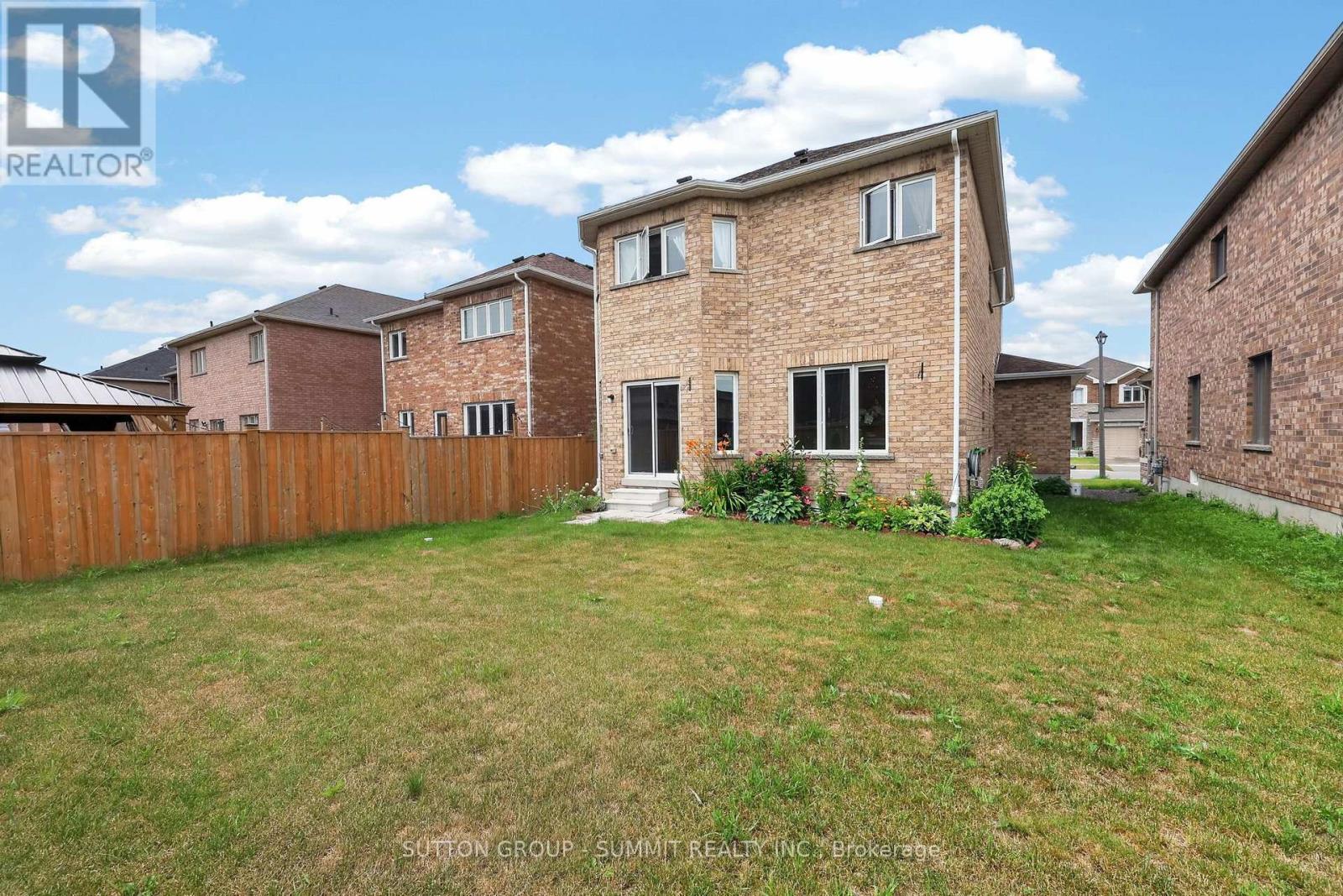 19 Jardine Street Property Photo 48