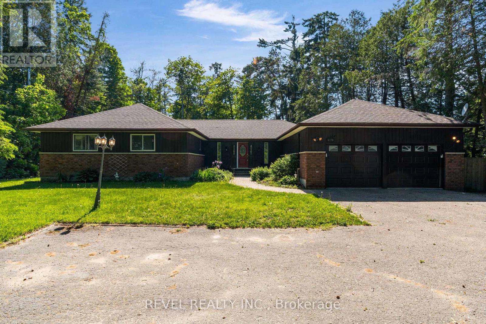 3964 Grove Place Property Photo 2