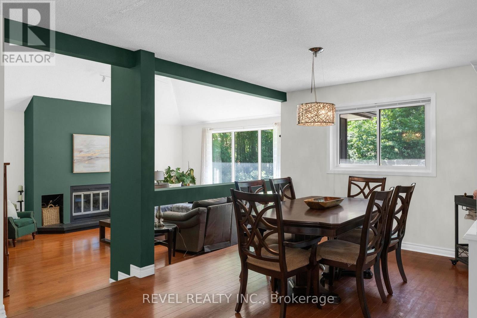 3964 Grove Place Property Photo 6