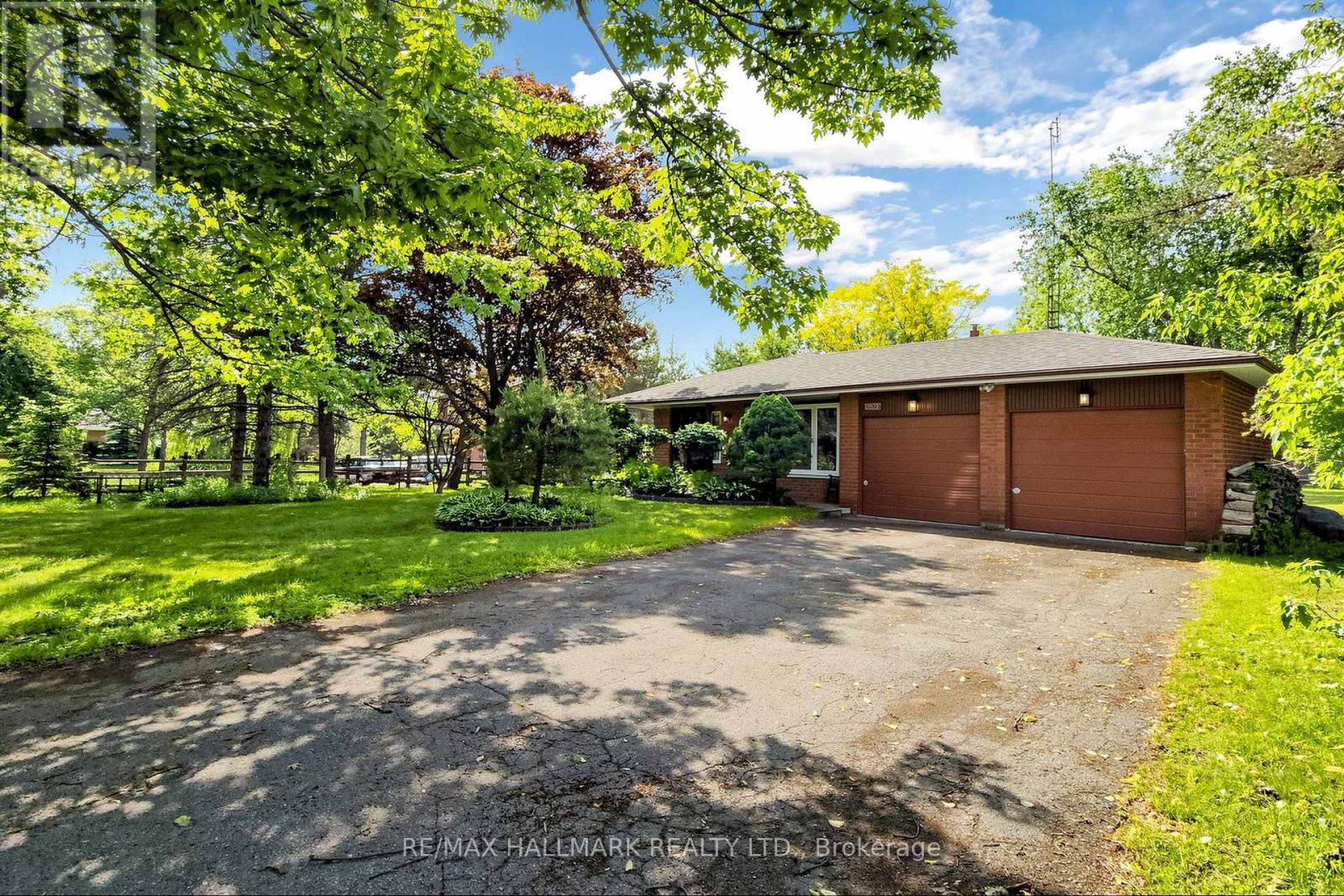 5193 Aurora Road Property Photo 1
