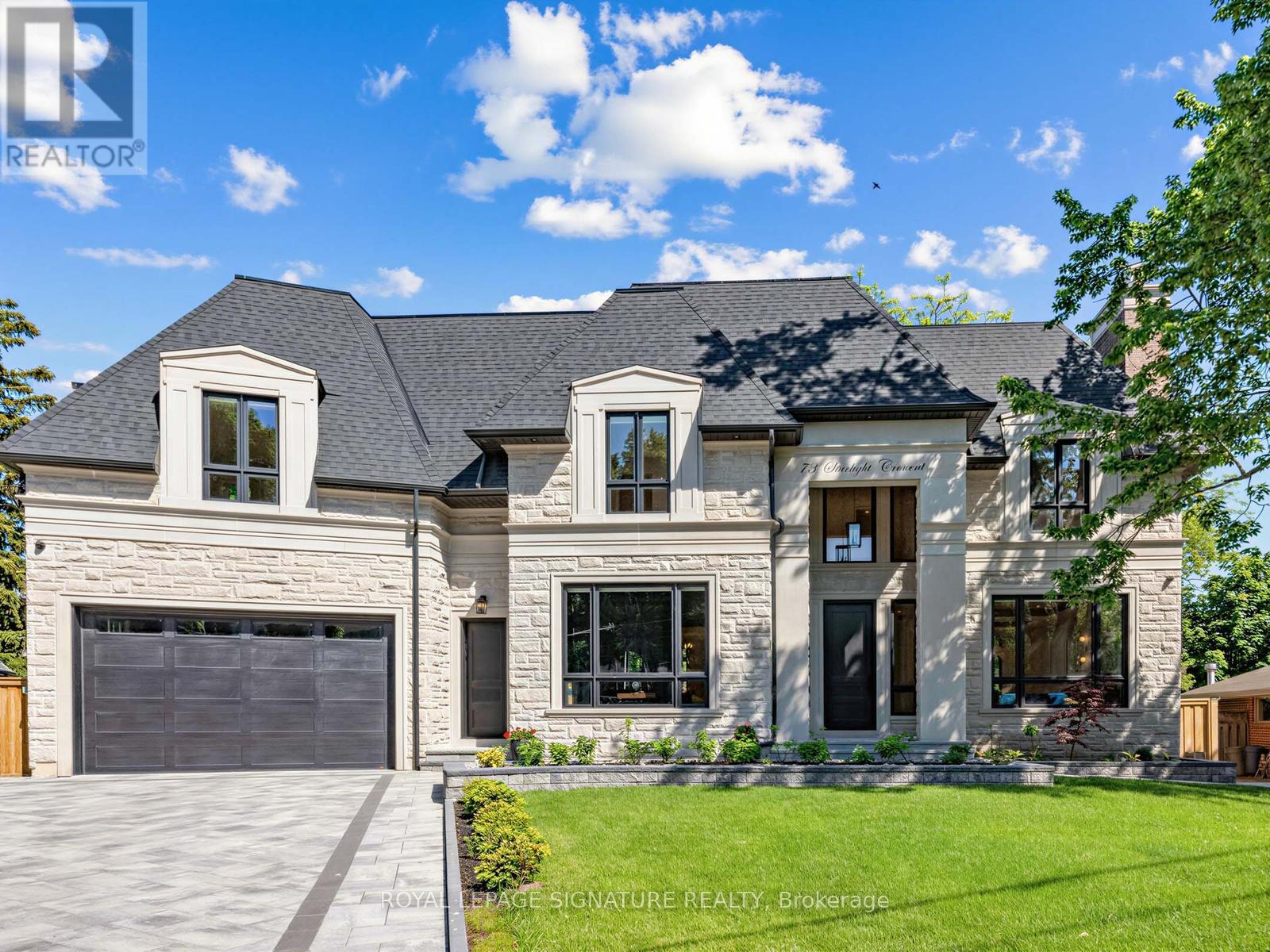 73 STARLIGHT CRESCENT