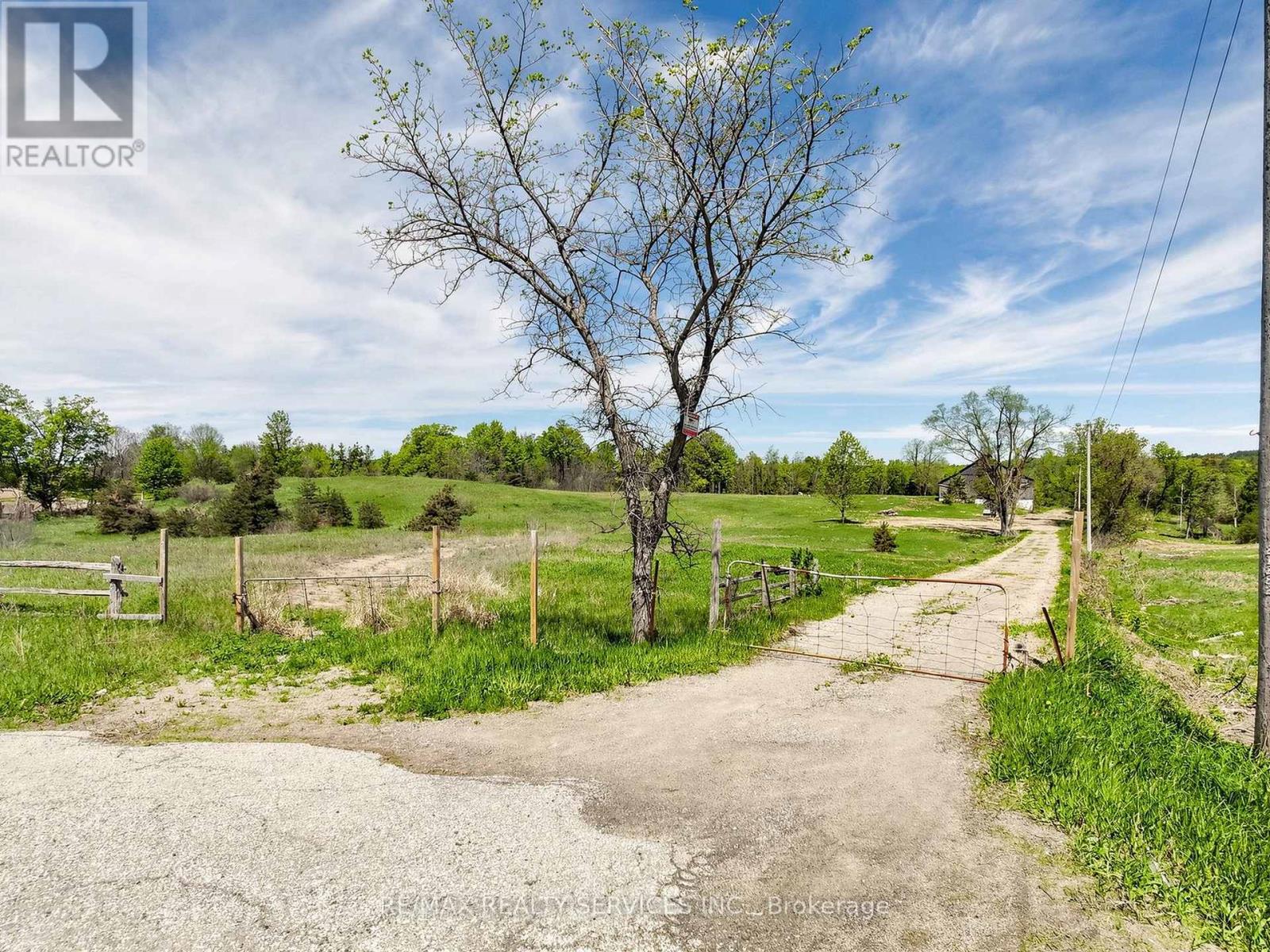 10054 Highway 9 Property Photo 1
