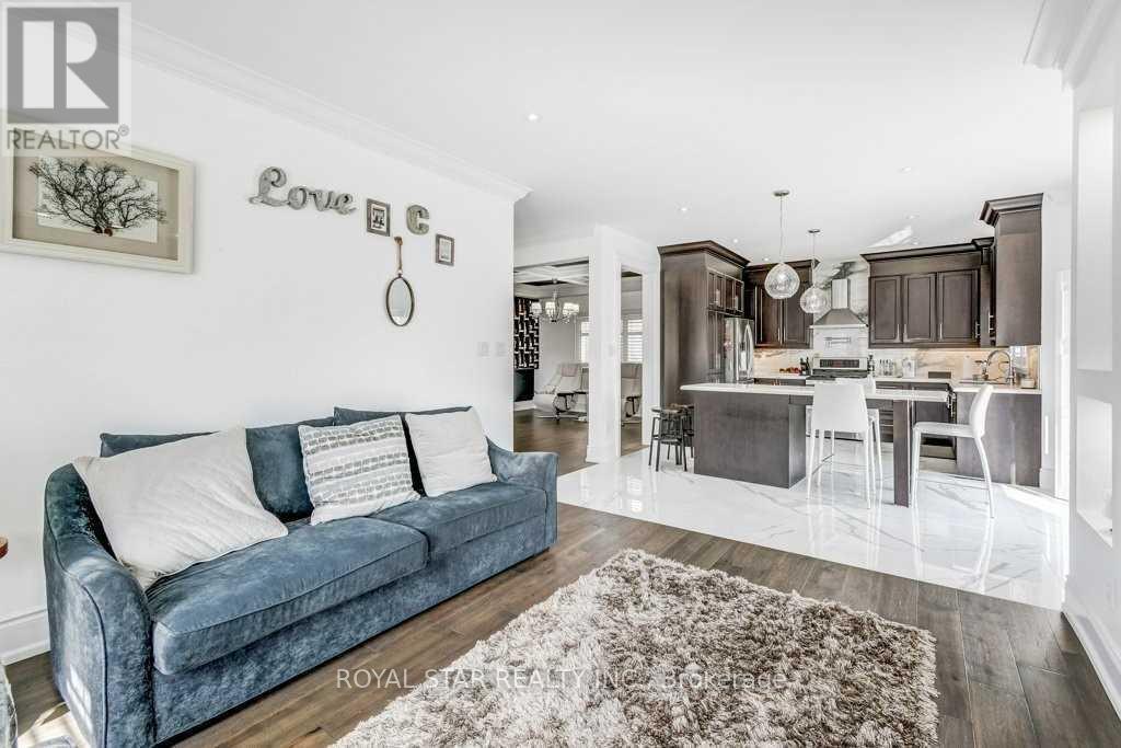 1409 Lormel Gate Avenue Property Photo 9
