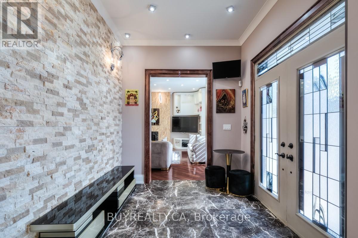 2530 KING ROAD