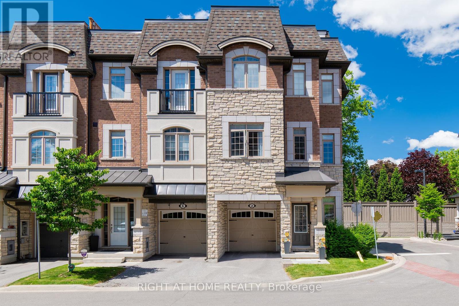 2 Queen Mary Court Property Photo 1