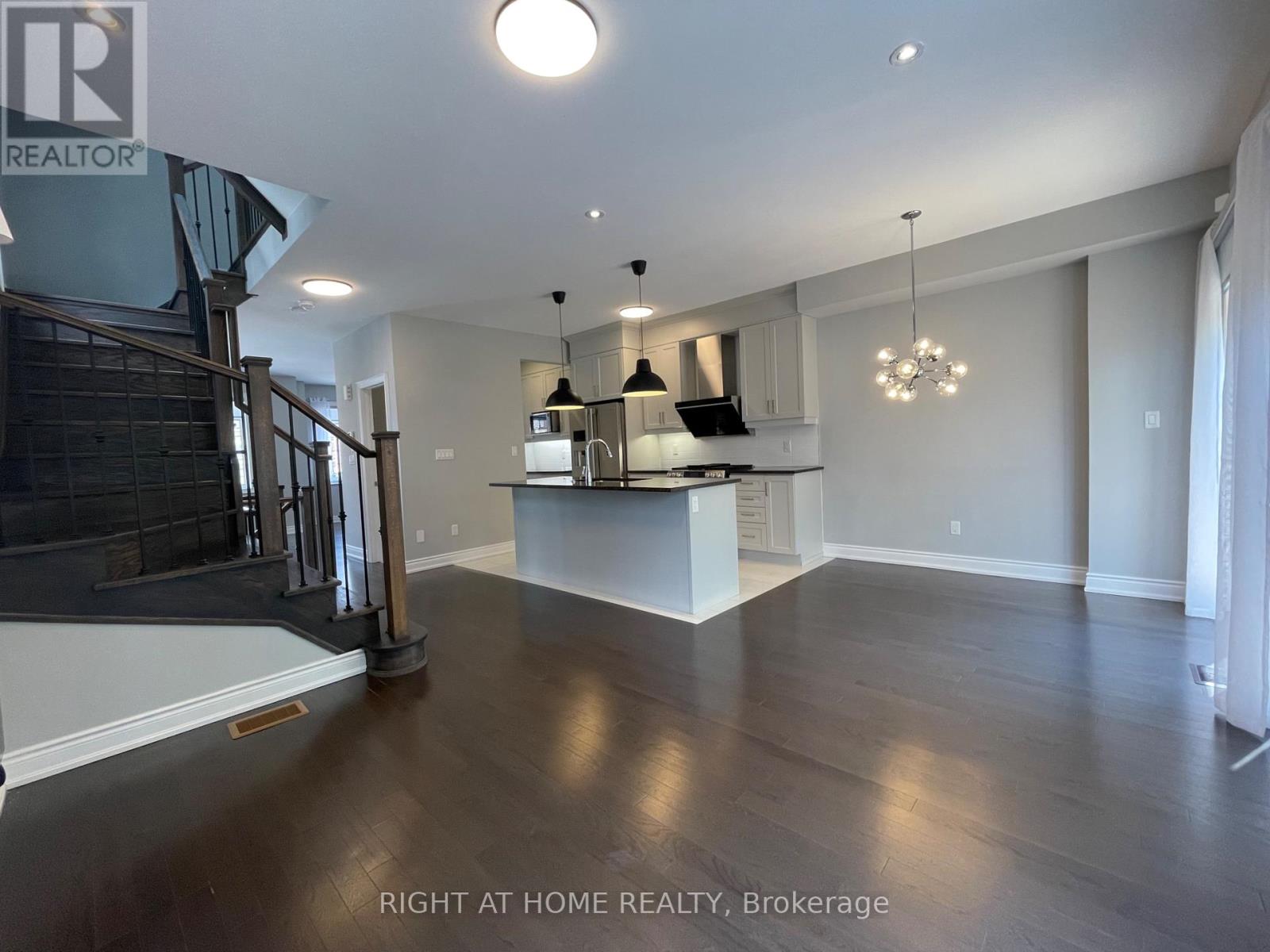 2 Queen Mary Court Property Photo 13