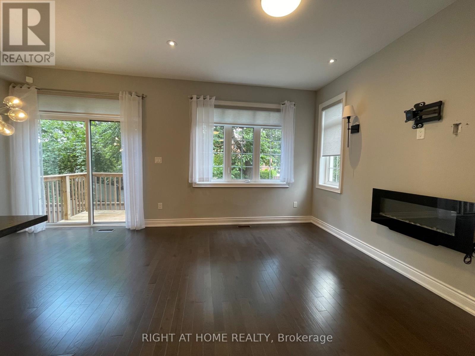 2 Queen Mary Court Property Photo 17