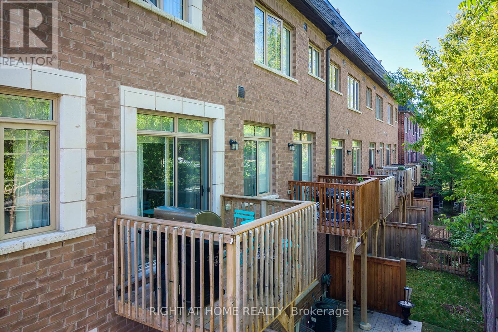 2 Queen Mary Court Property Photo 22