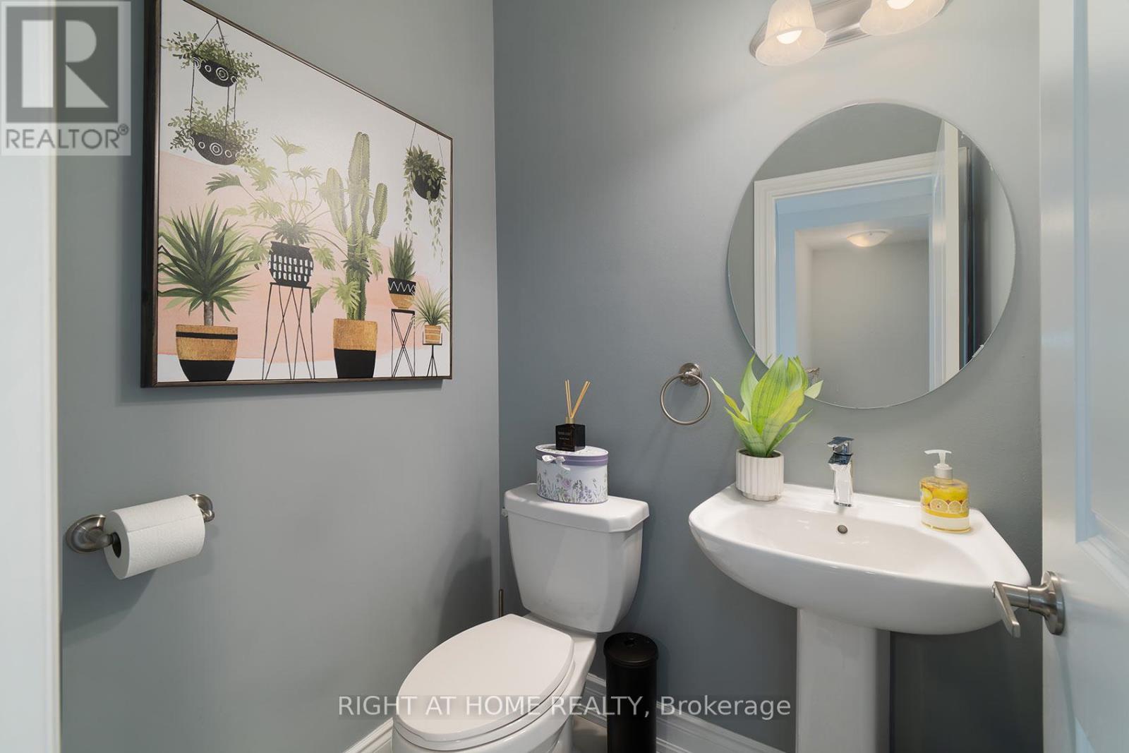 2 Queen Mary Court Property Photo 23