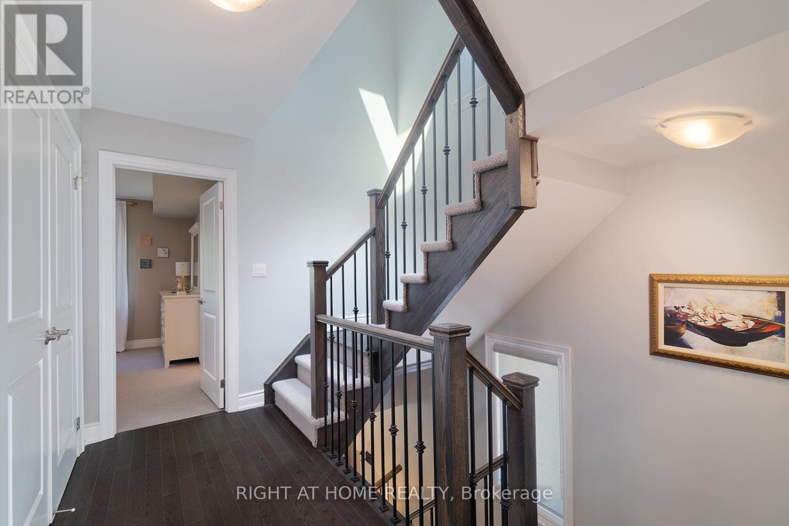 2 Queen Mary Court Property Photo 25