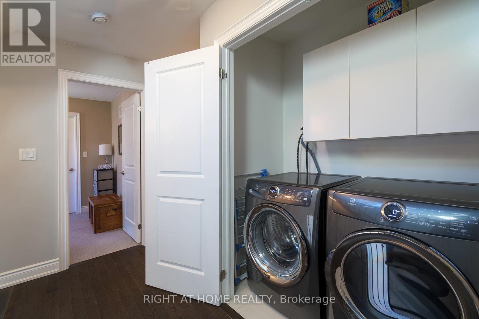 2 Queen Mary Court Property Photo 33