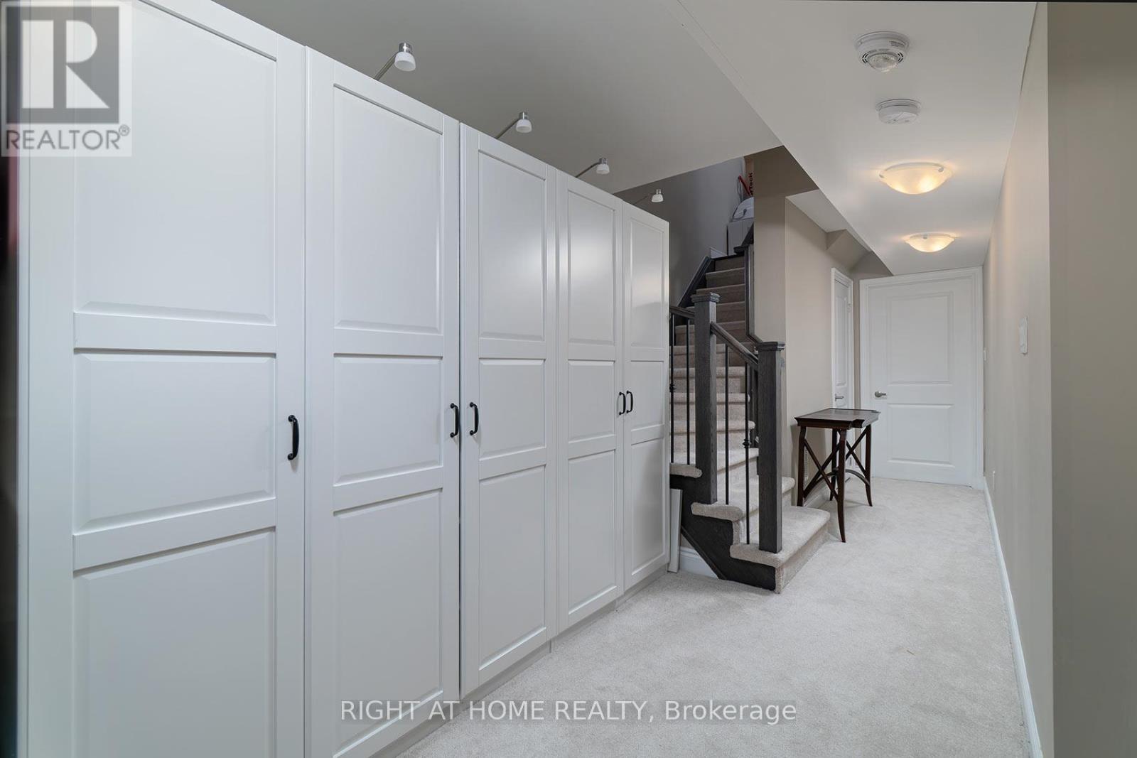 2 Queen Mary Court Property Photo 35