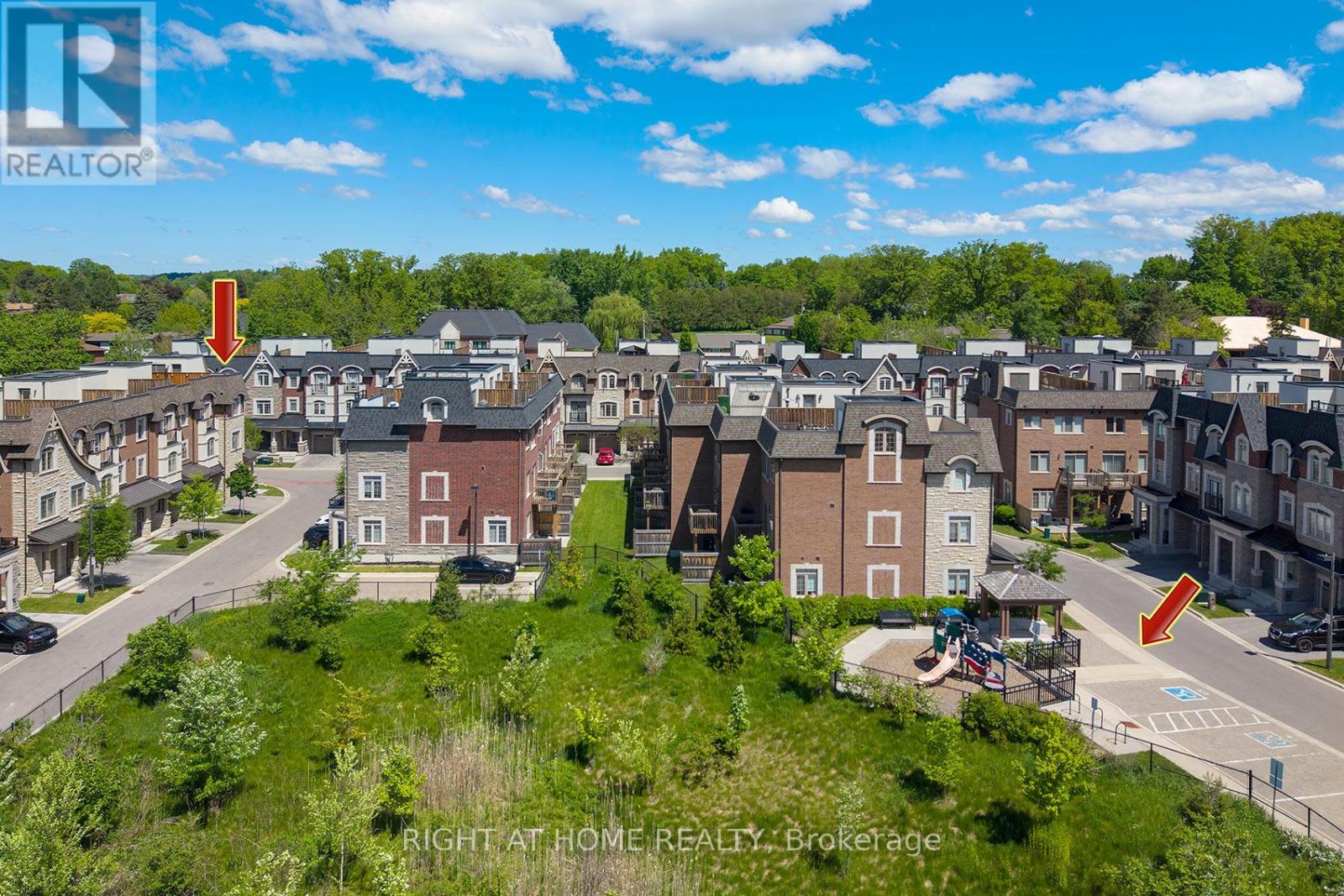 2 Queen Mary Court Property Photo 47