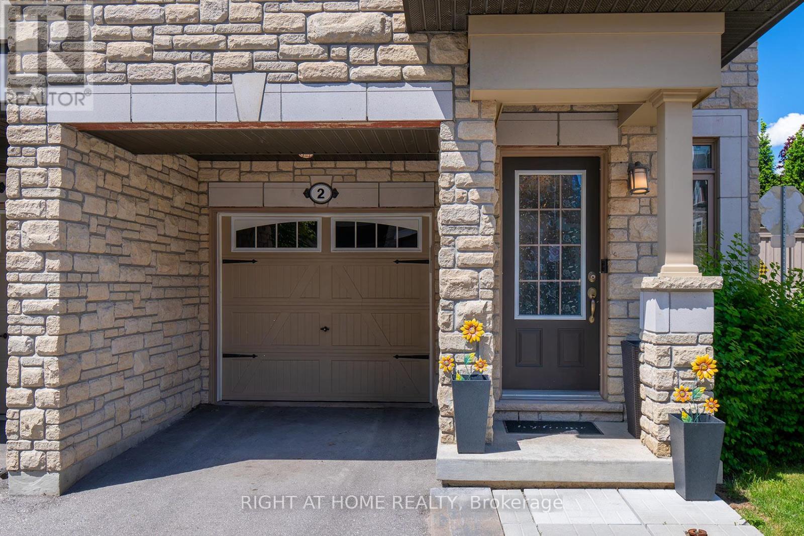 2 Queen Mary Court Property Photo 49