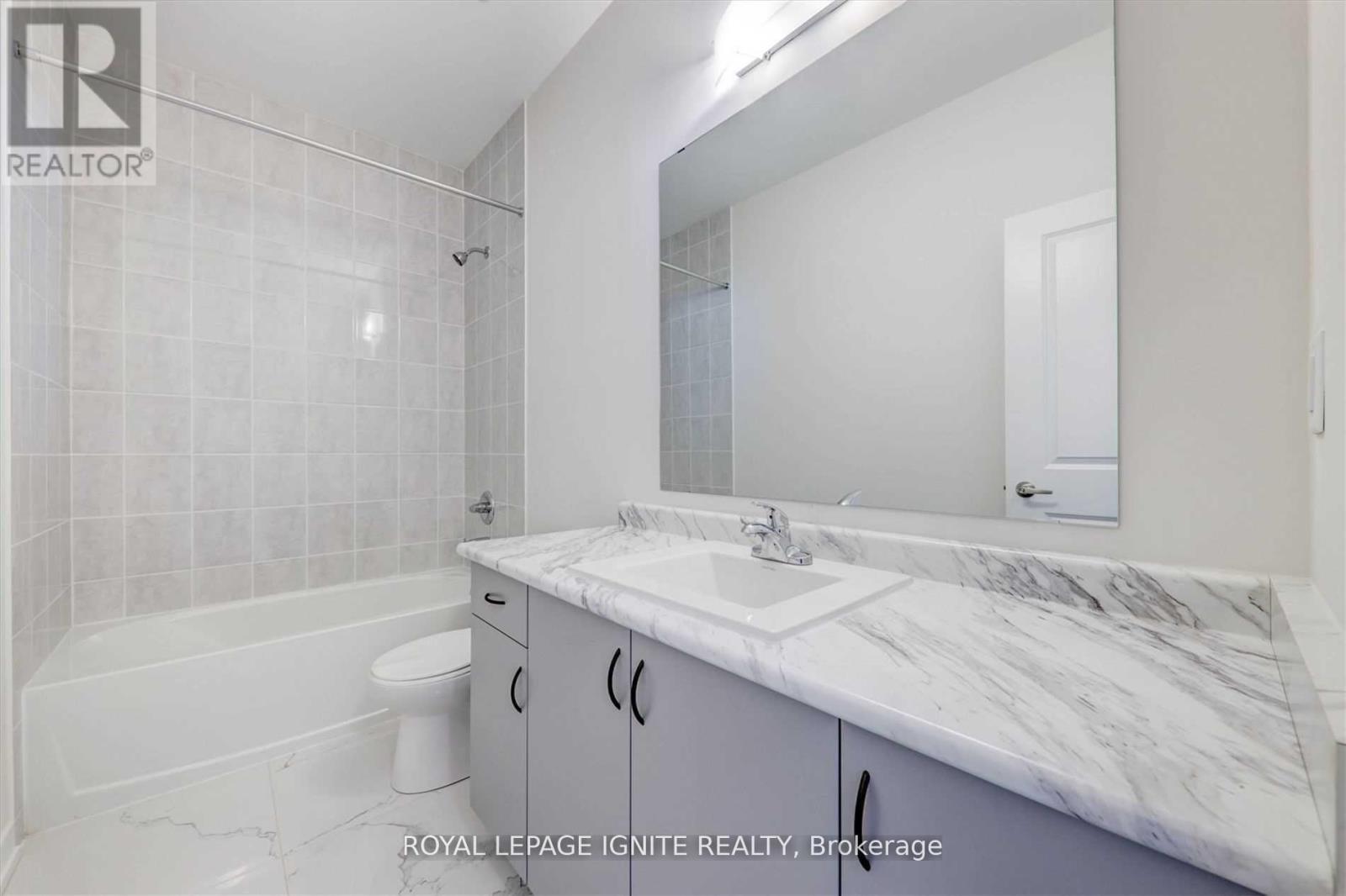 56 Rustle Woods Avenue Property Photo 33