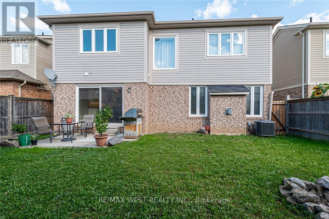 69 Kidd Crescent Property Photo 10