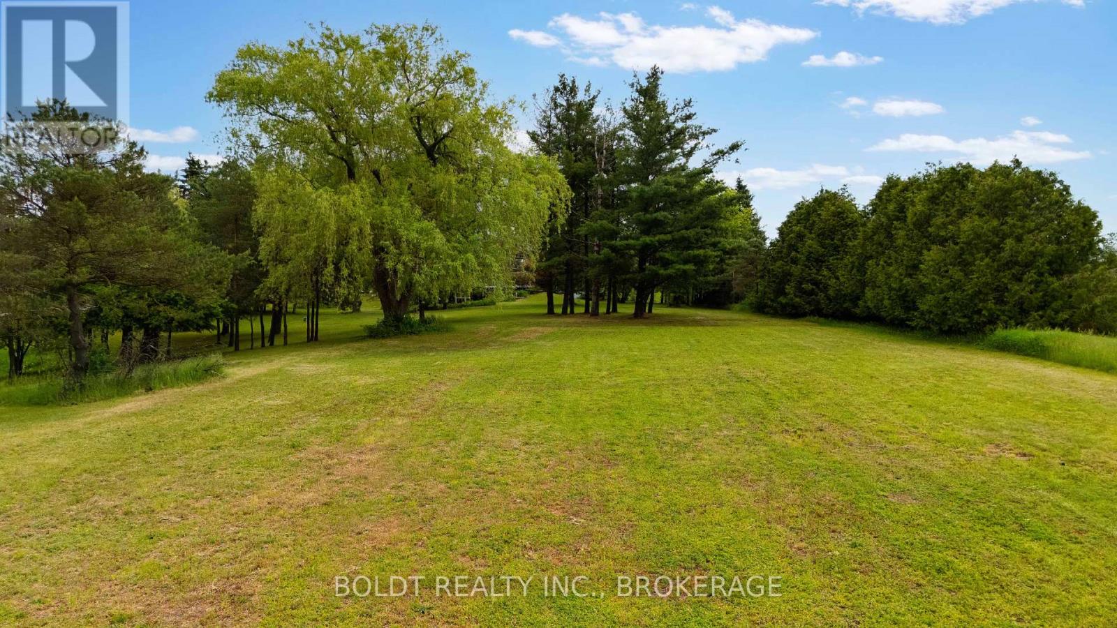 5832 5th Side Road Property Photo 11