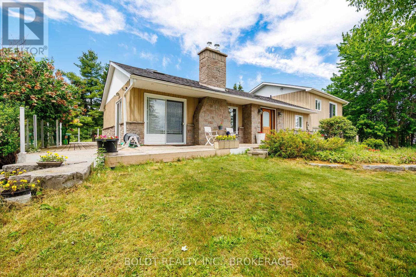 5832 5th Side Road Property Photo 13