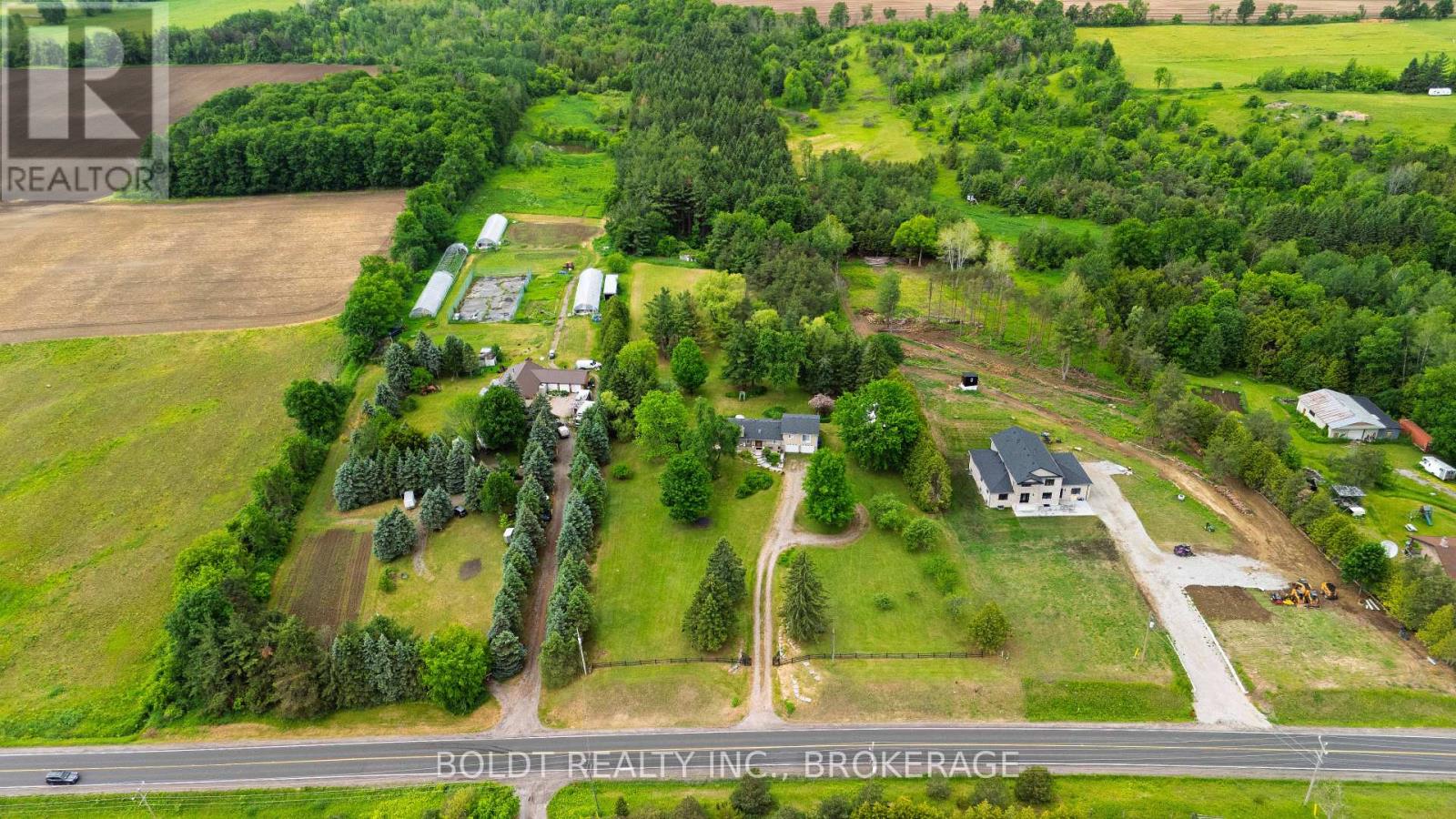 5832 5th Side Road Property Photo 39
