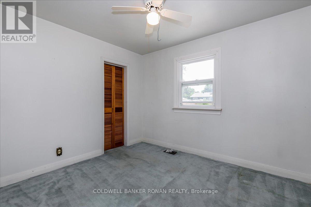 199 Tupper Street W Property Photo 8
