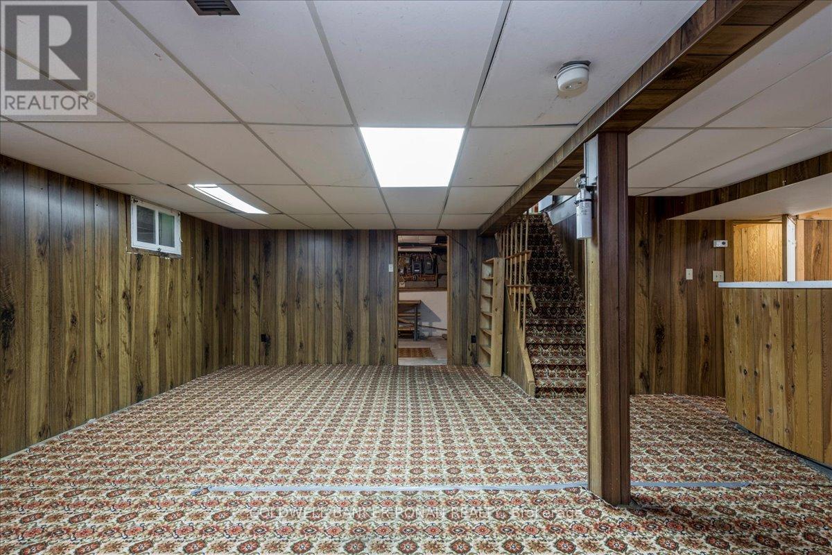 199 Tupper Street W Property Photo 11