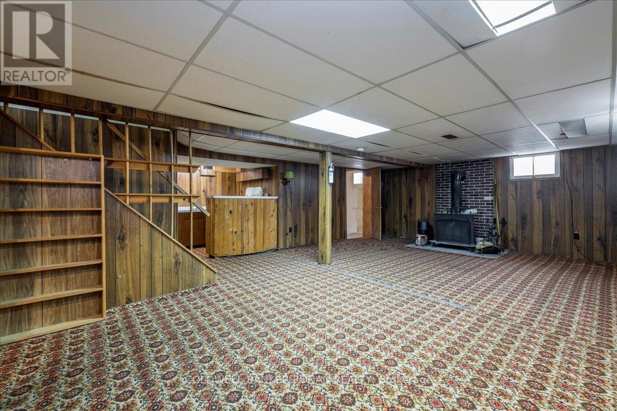 199 Tupper Street W Property Photo 12