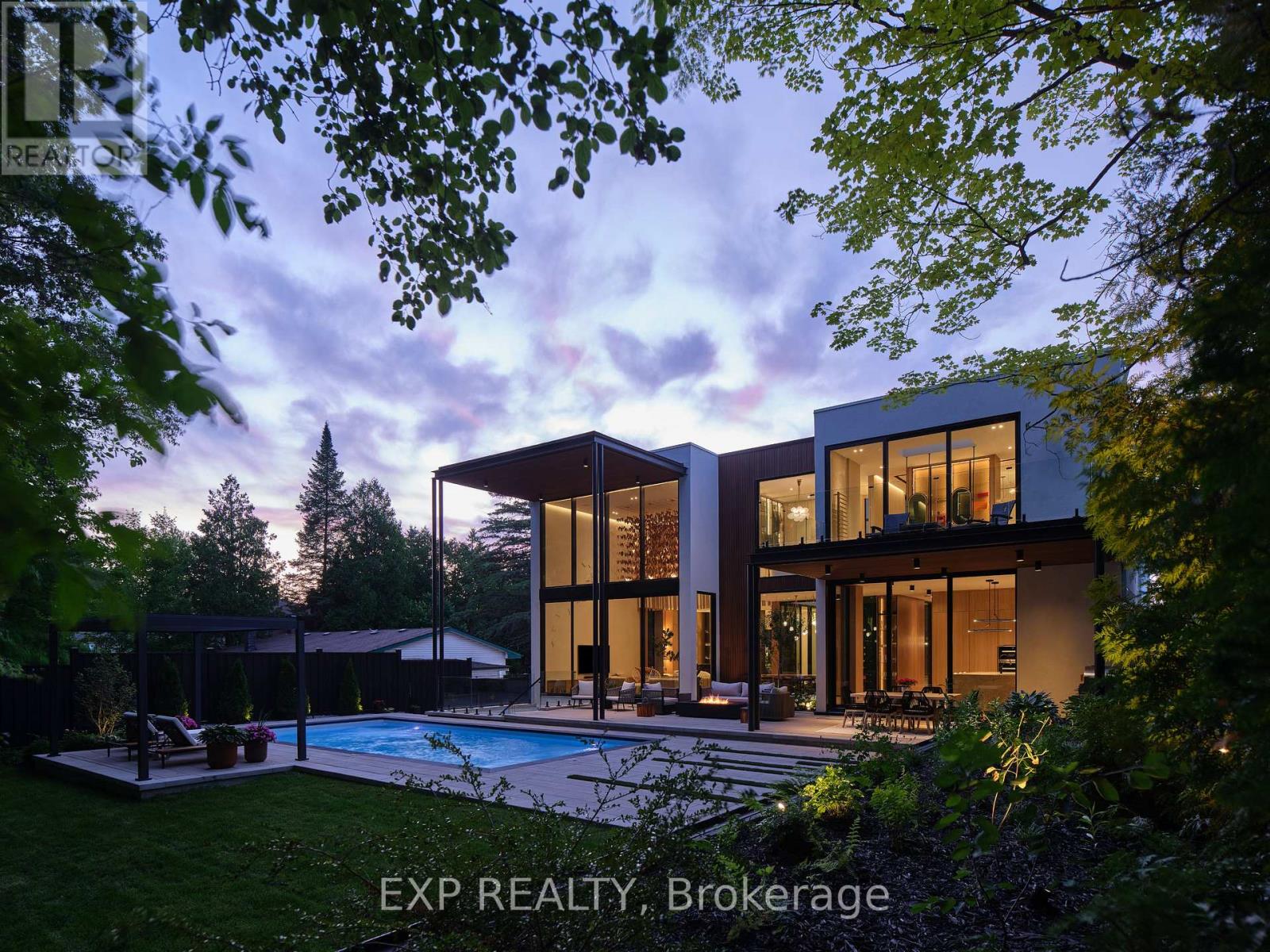 105 Park Crescent Property Photo 3