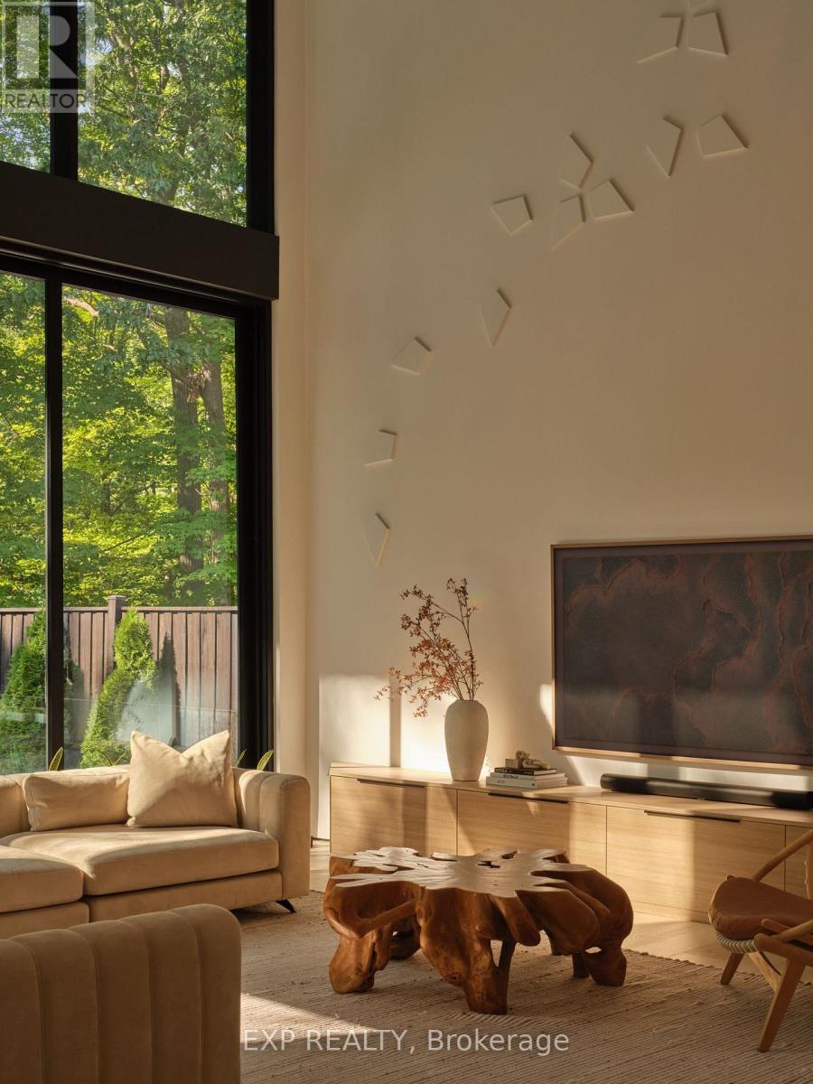105 Park Crescent Property Photo 12