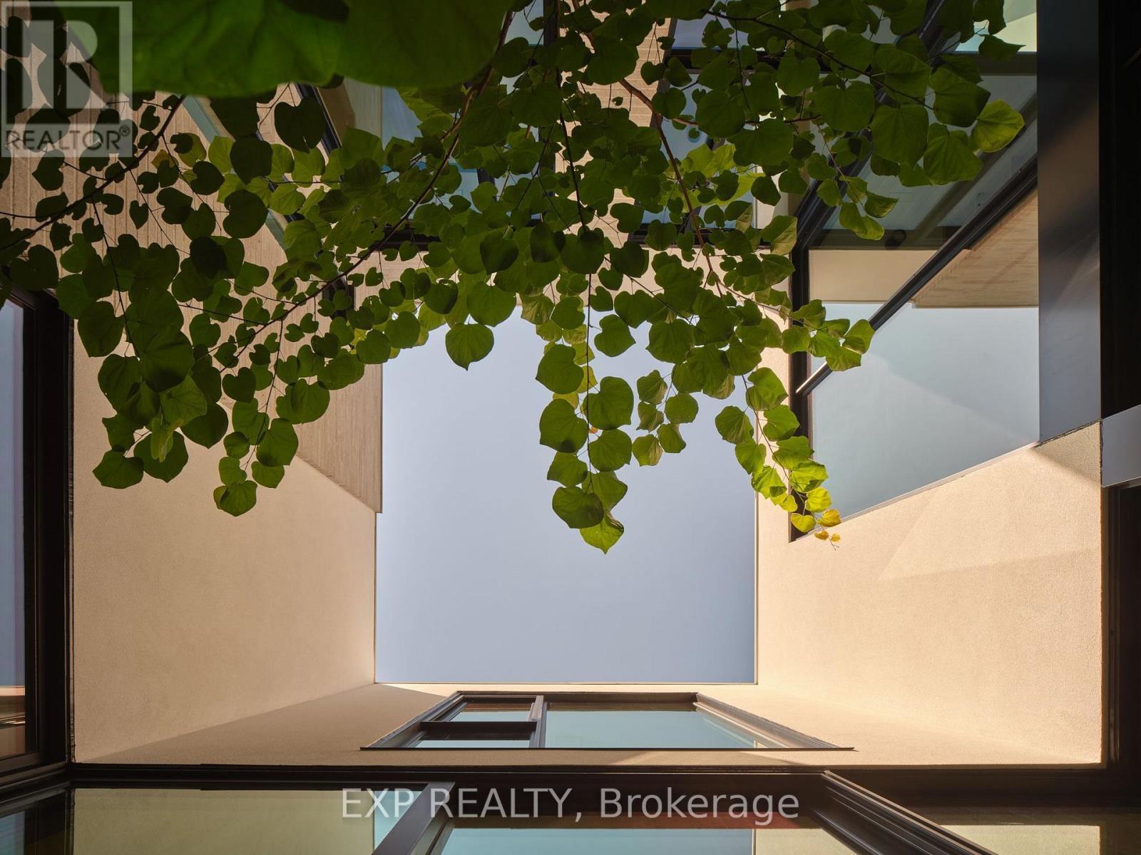 105 Park Crescent Property Photo 17