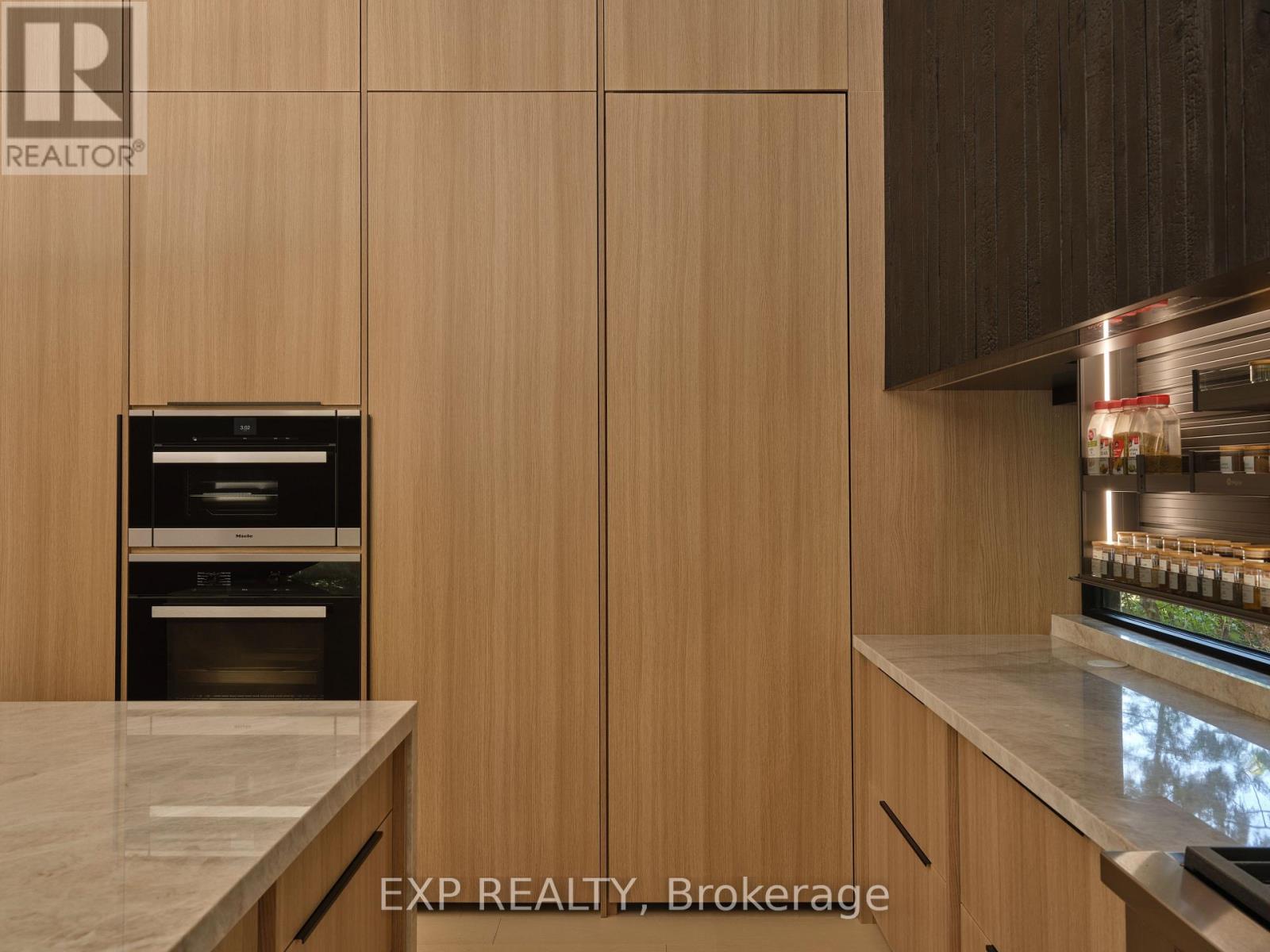 105 Park Crescent Property Photo 24
