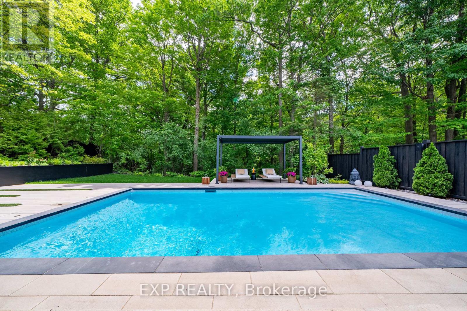 105 Park Crescent Property Photo 45