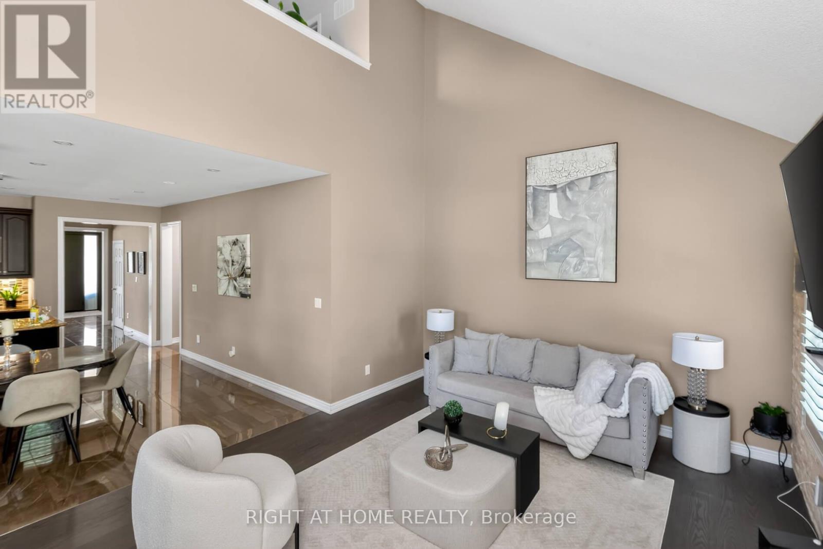 80 Sharpe Crescent Property Photo 17