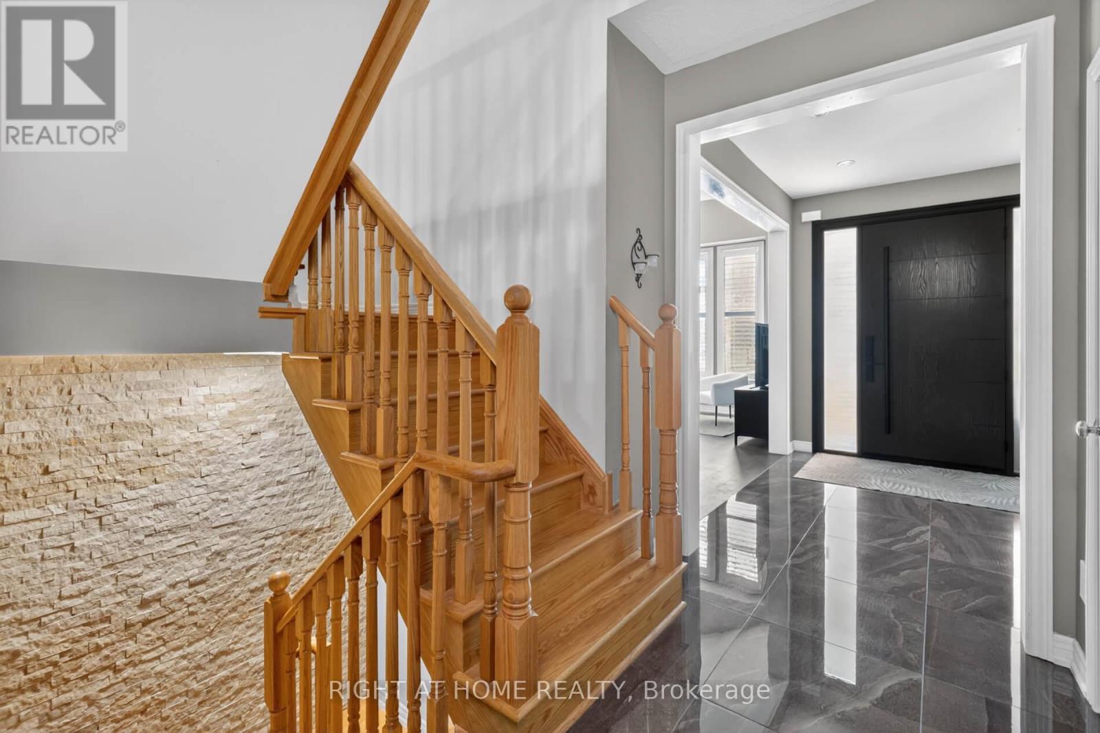 80 Sharpe Crescent Property Photo 25
