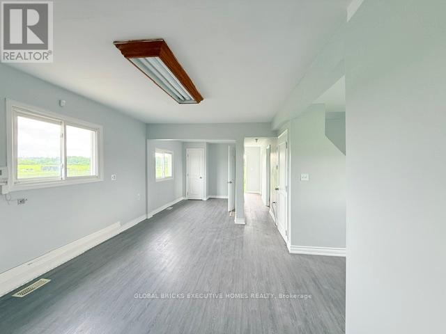 325 King Street Property Photo 2