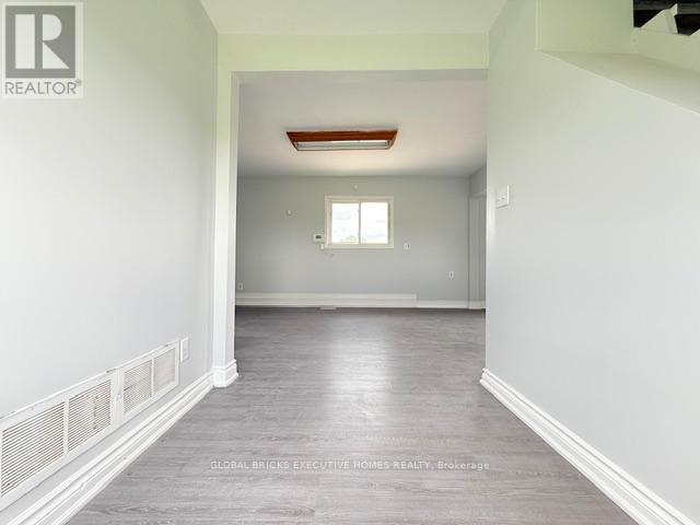 325 King Street Property Photo 18