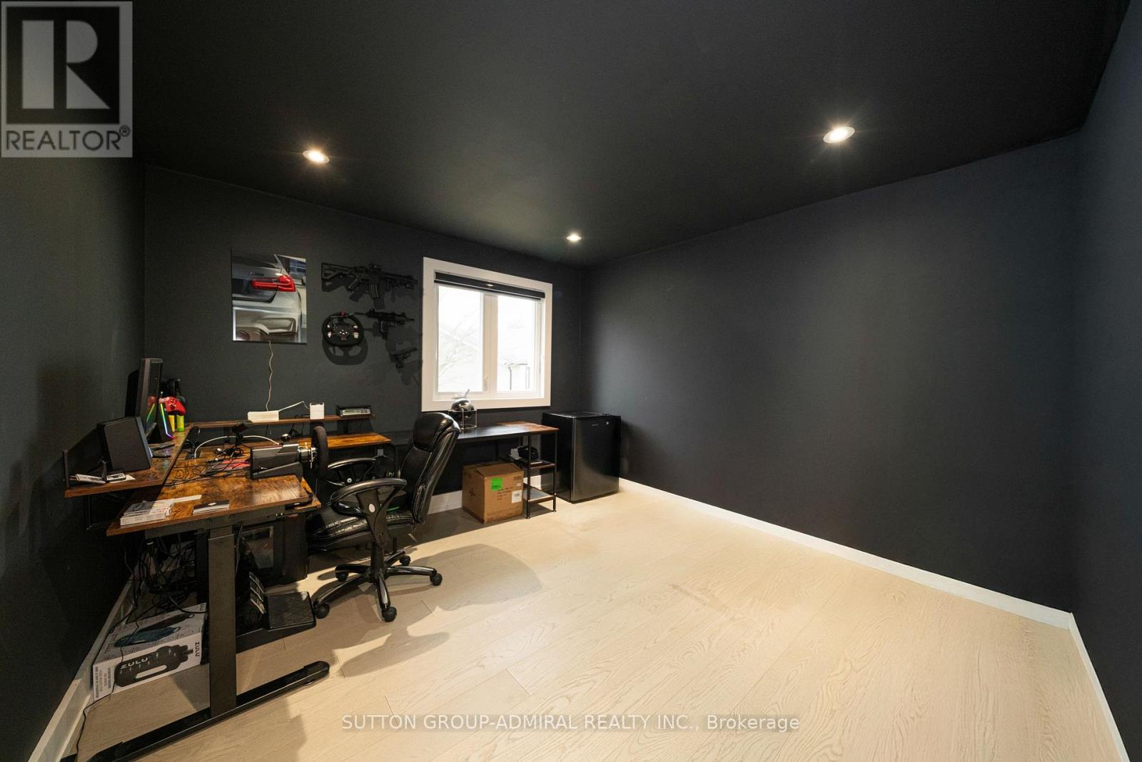 60 Maple Way Property Photo 31