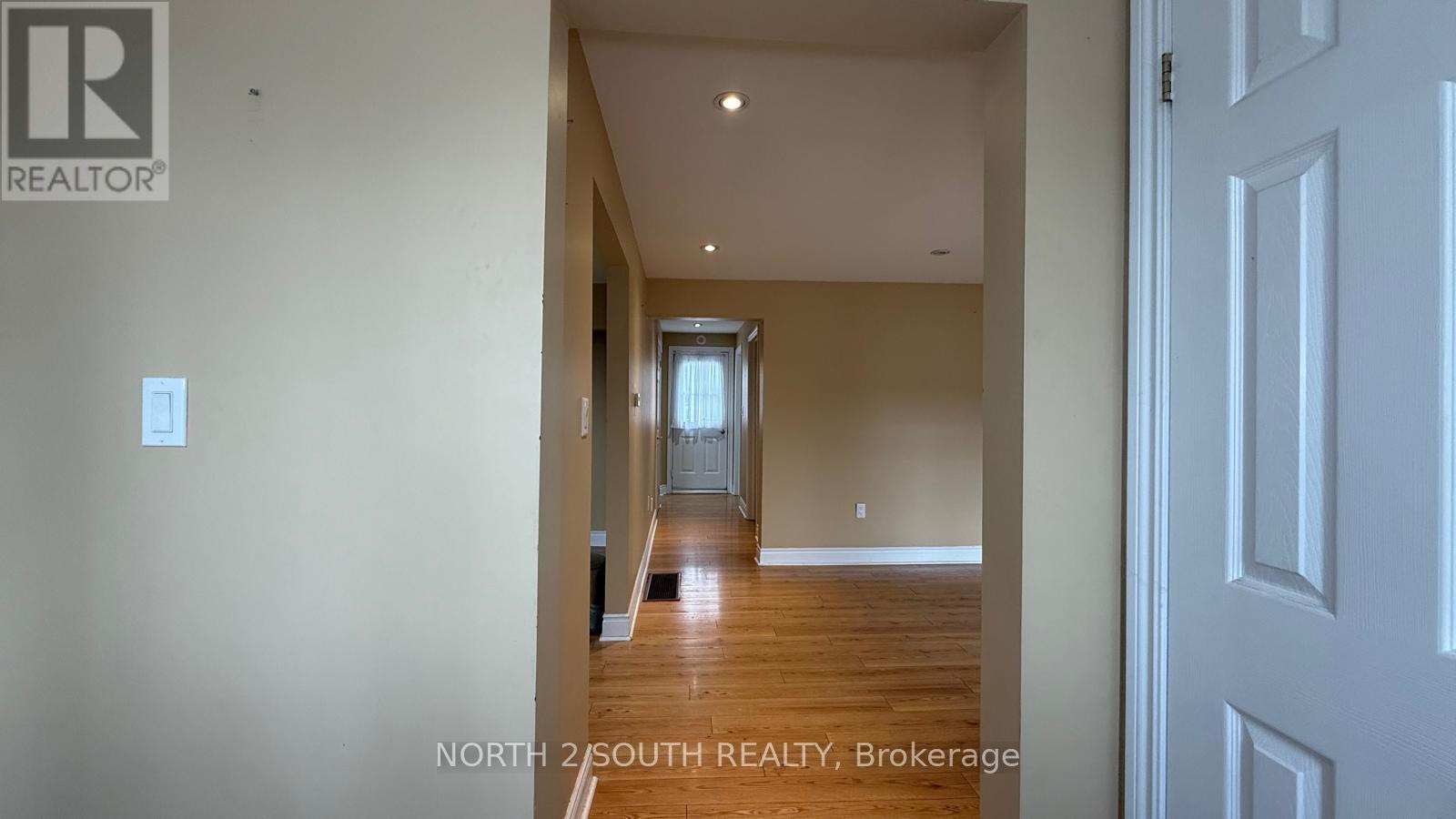 1125 Shore Acres Drive Property Photo 3