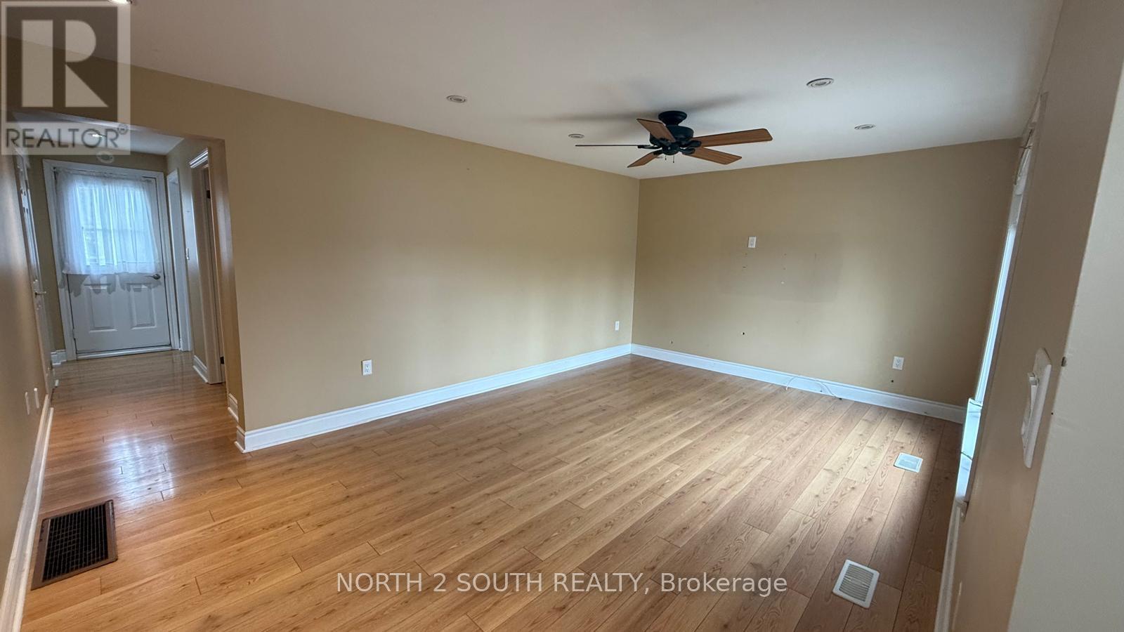 1125 Shore Acres Drive Property Photo 9
