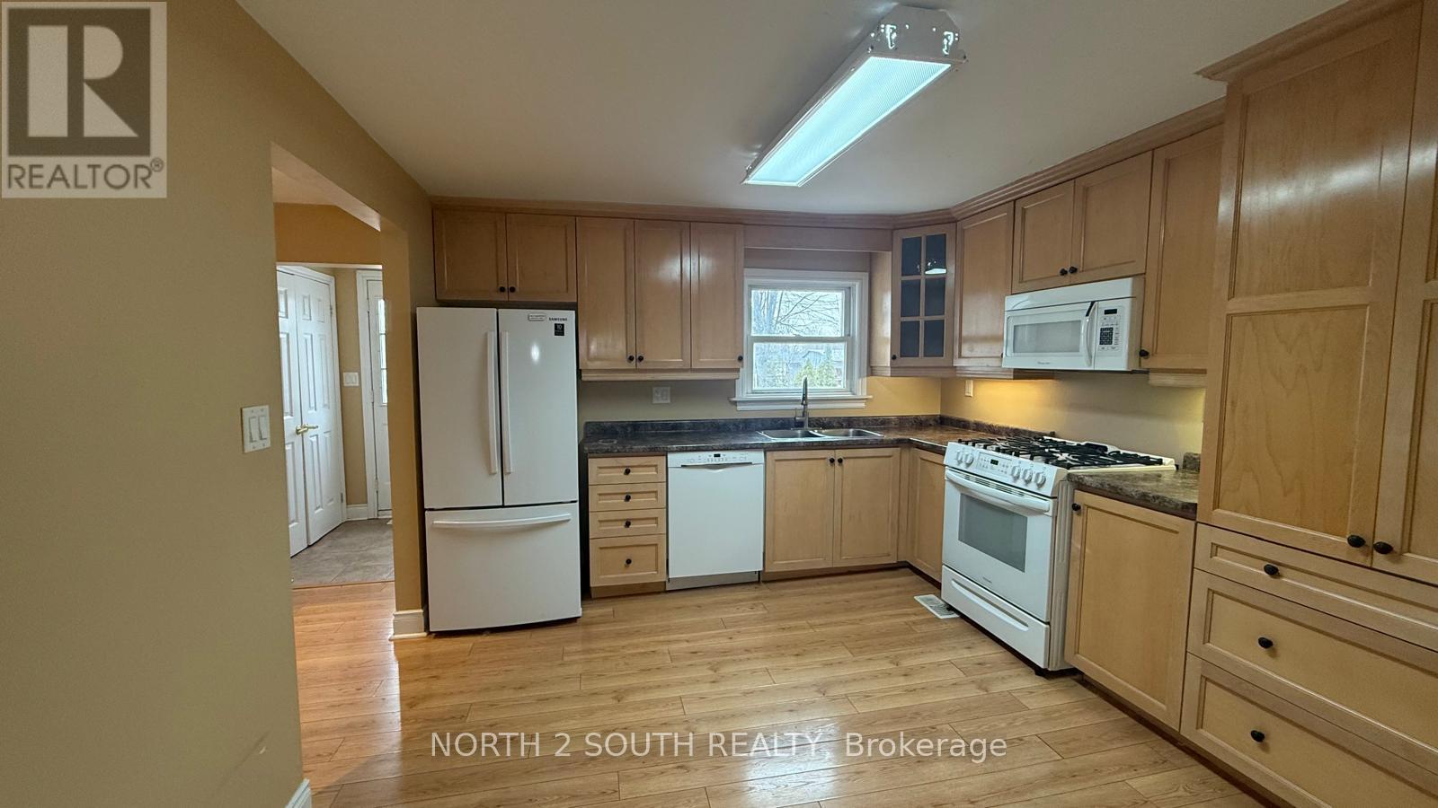 1125 Shore Acres Drive Property Photo 10
