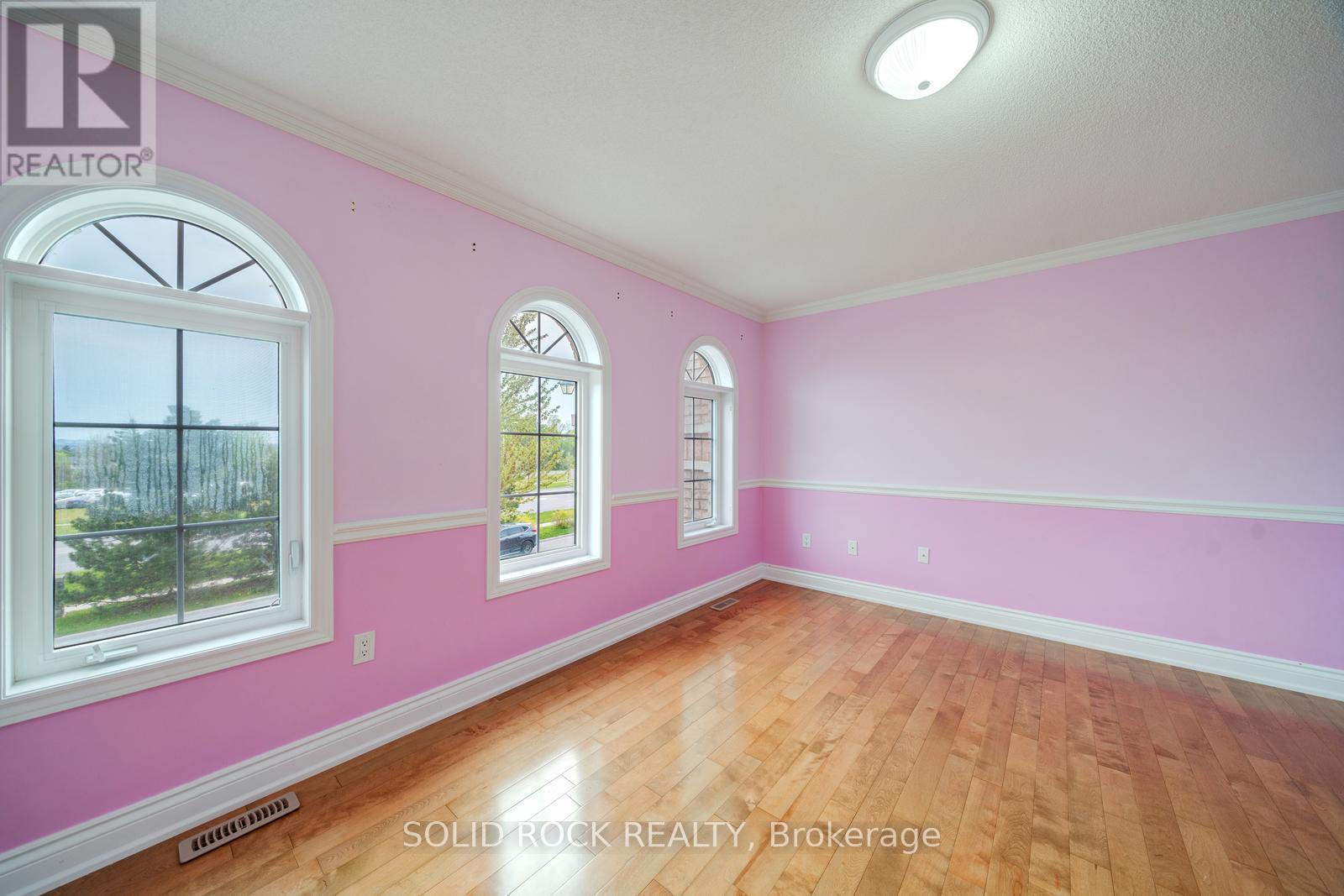 32 Albert Roffey Crescent Property Photo 26