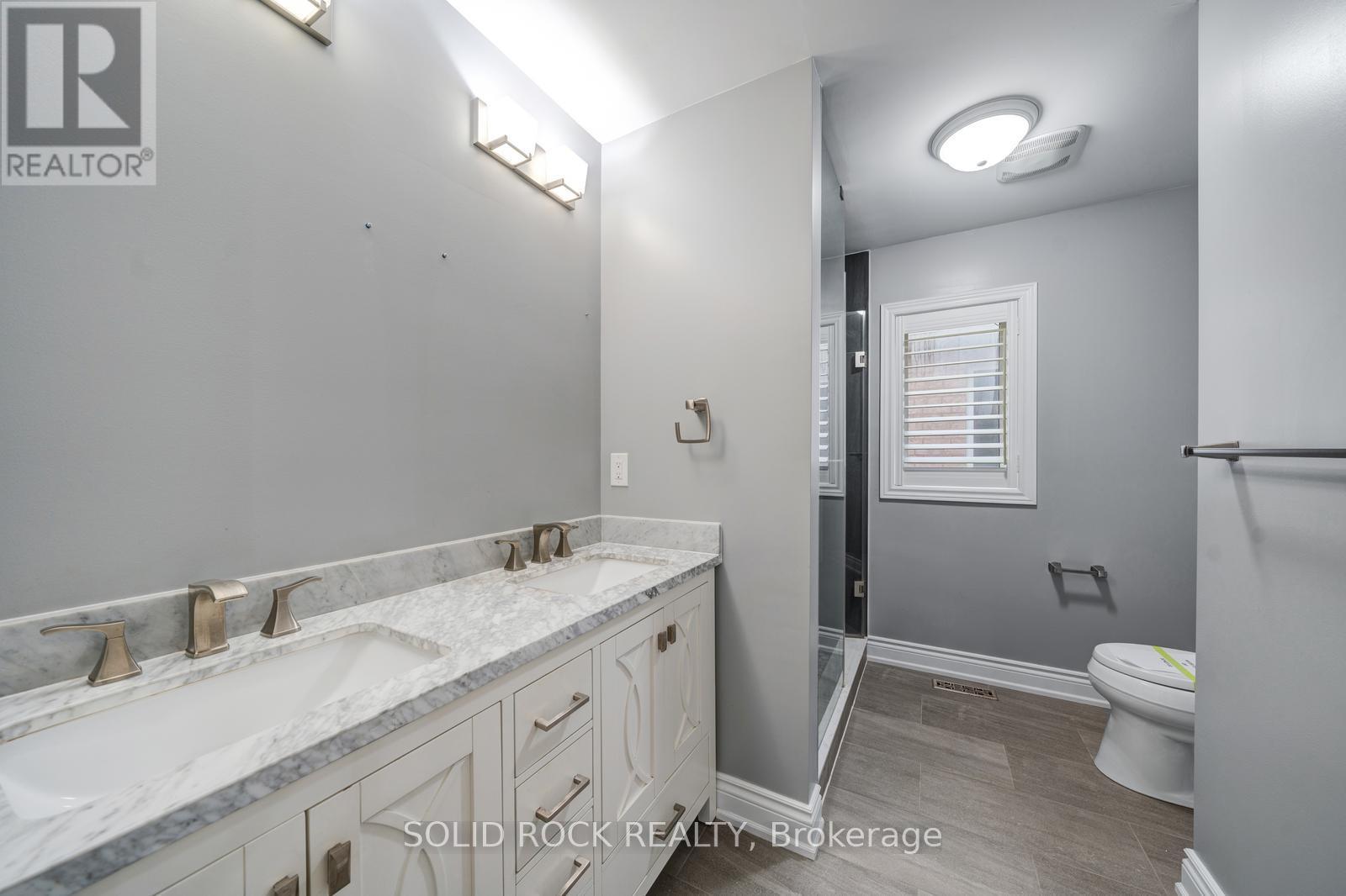 32 Albert Roffey Crescent Property Photo 30