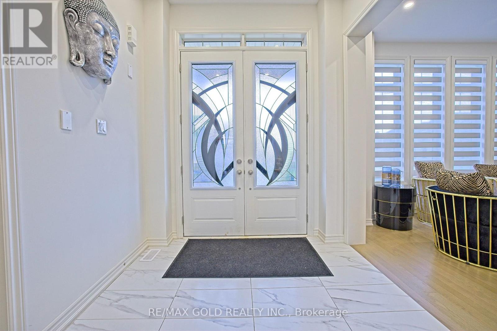 19 Marigold Boulevard Property Photo 6