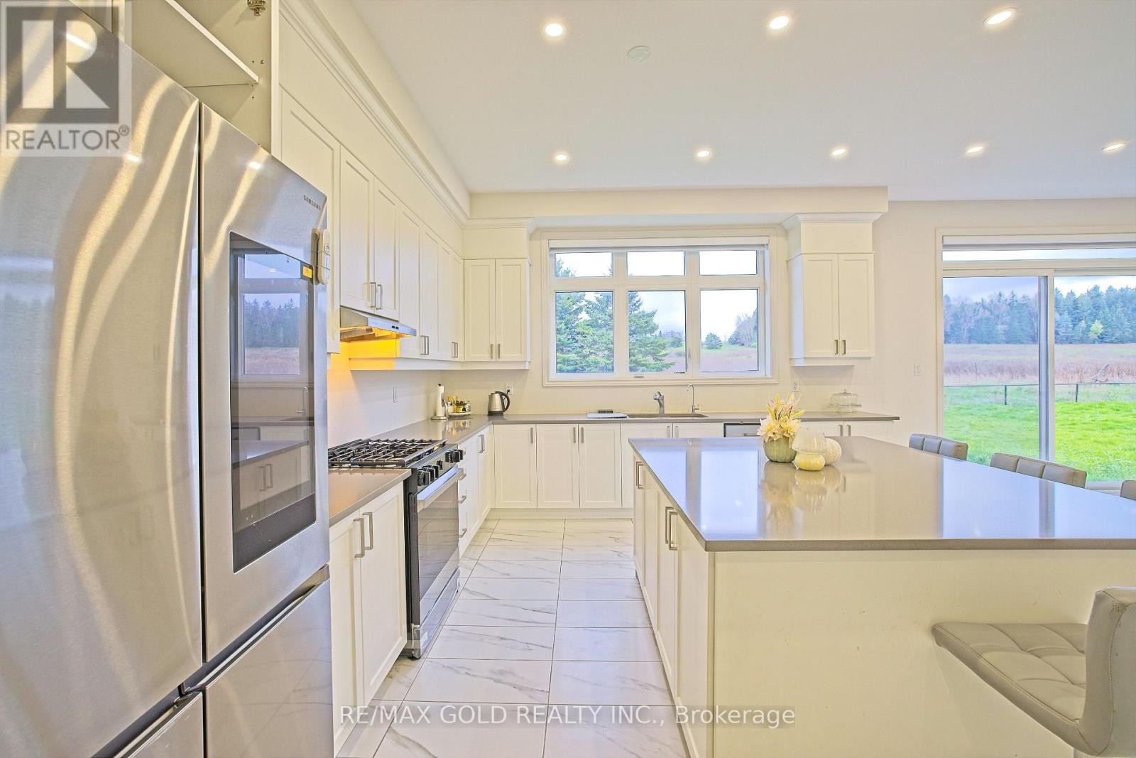 19 Marigold Boulevard Property Photo 18
