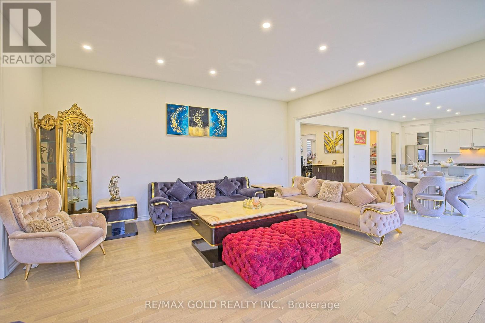 19 Marigold Boulevard Property Photo 23