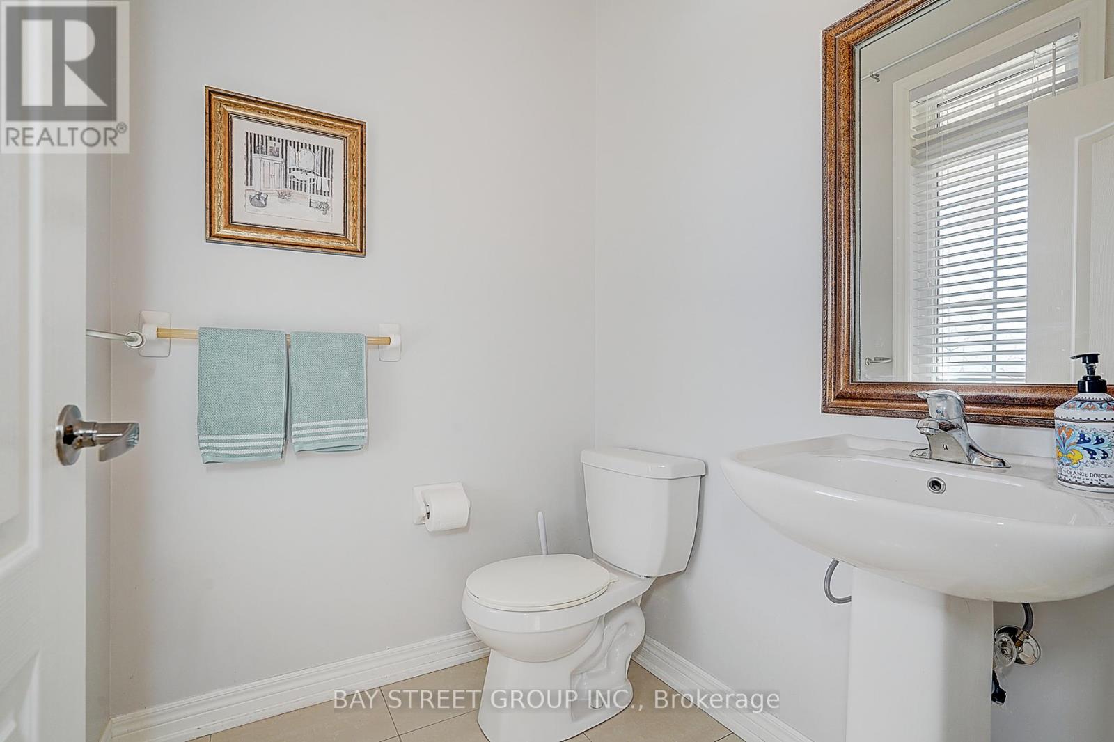 90 Gable Avenue Property Photo 18