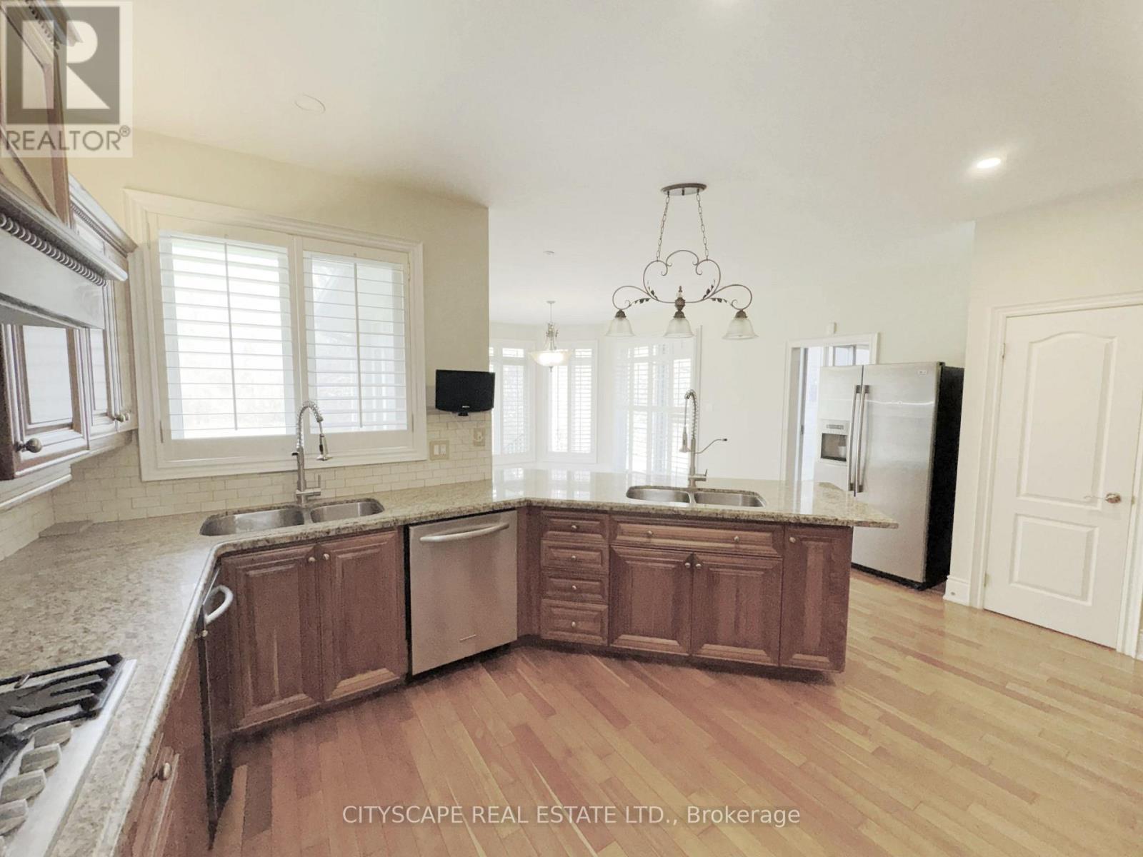 369 Coventry Hill Trail Property Photo 13